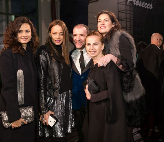 Creatii de Stephan Pelger Stephan Pelger