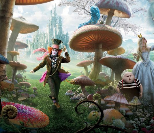 Oscar pentru costume de poveste: Alice in Tara Minunilor