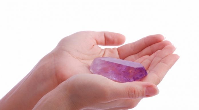 Ce este terapia cu cristale?