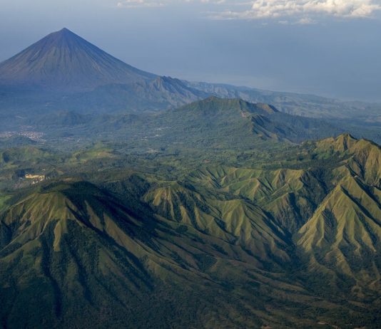Ce trebuie sa stiti despre insula Flores din Indonezia