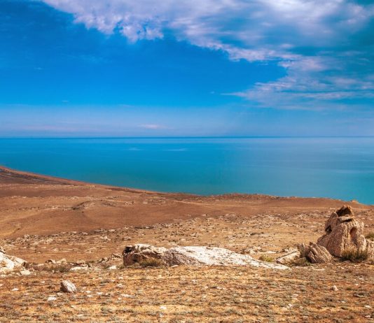 Marea Caspica, cel mai mare lac din lume
