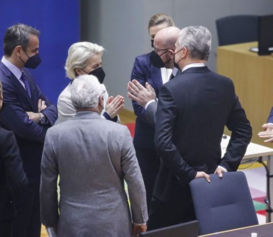 UE si SUA ii sanctioneaza pe Putin si Lavrov si le ingheata activele