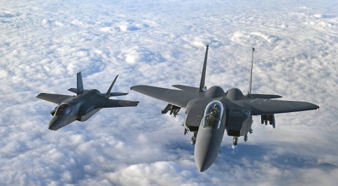 SUA acuza oficial gruparea sustinuta de Iran pentru lovitura cu drone